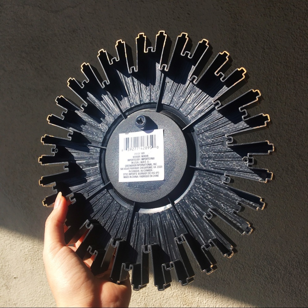 SOLD❤️ Antique Style Faux Brass Mirror - Picture 7 of 8